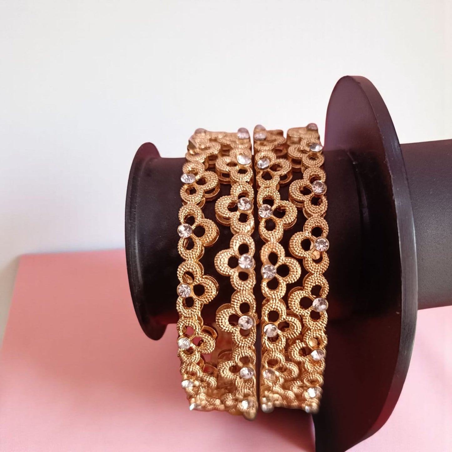 Fancy Gold Plated Bangles – Elegant Jewelry Set of 4