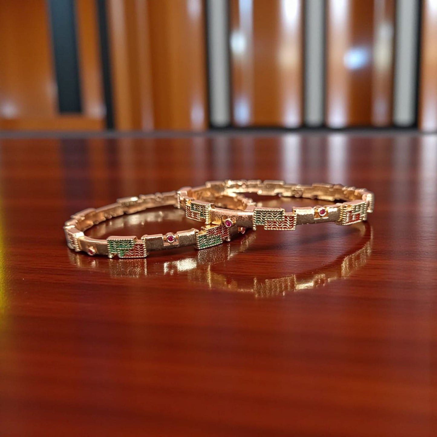 Gold Designer Bangles – 2 Piece Jewelry Set