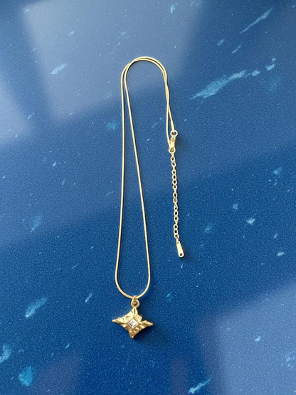 Elegant Anti-Tarnish Necklace for Women – Long Lasting Shine