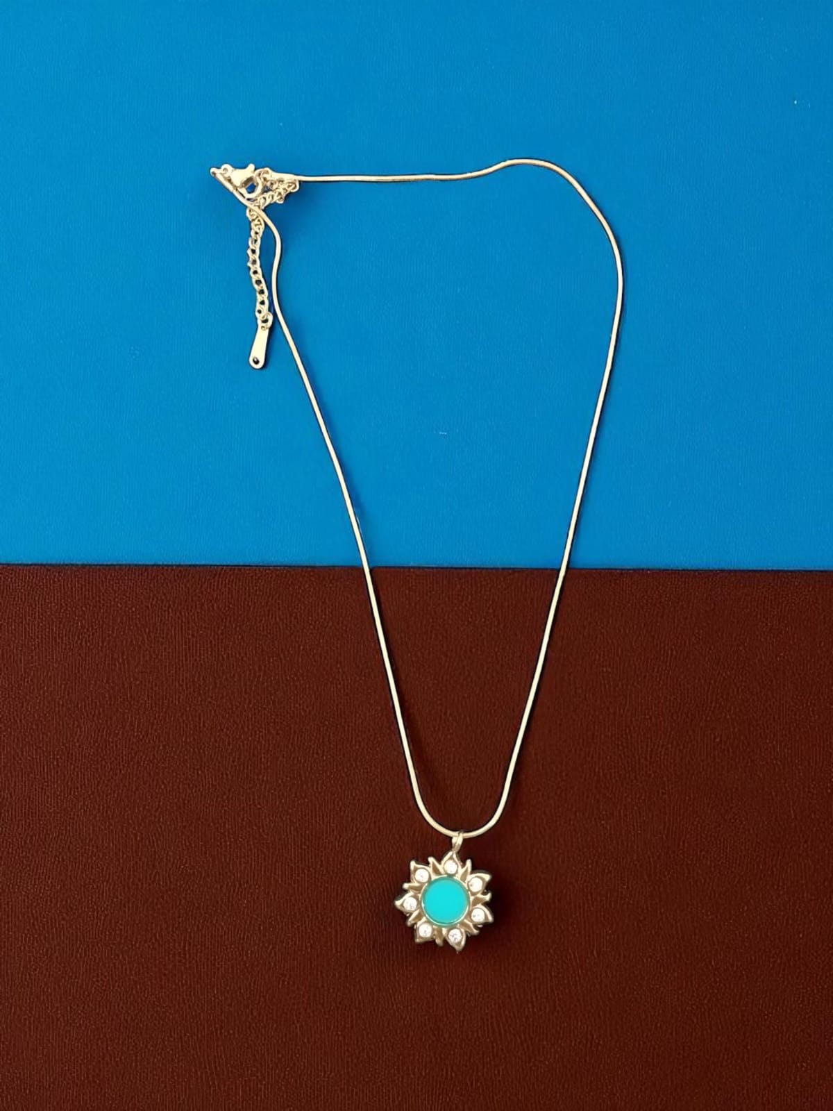 Elegant Anti-Tarnish Chain Necklace – Durable & Stylish