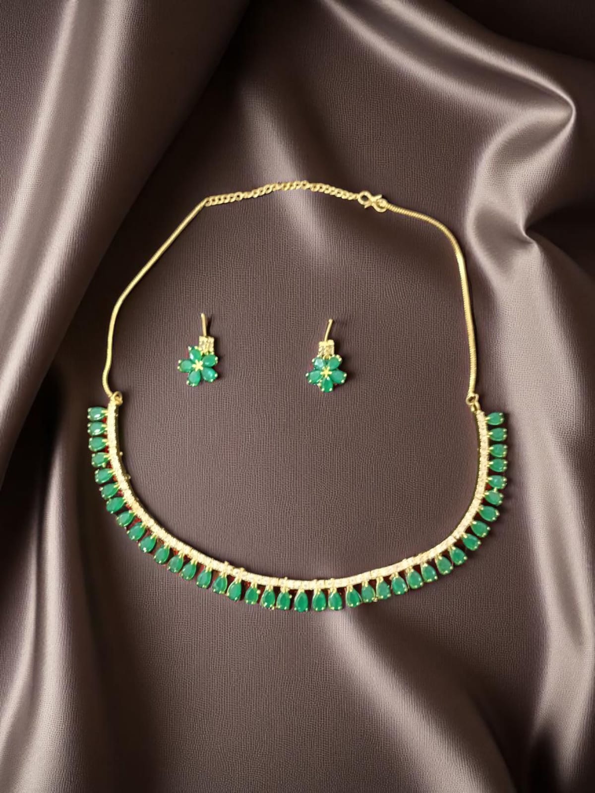 Elegant Green Stone Necklace Set with Earrings – Gold Plated Jewelry