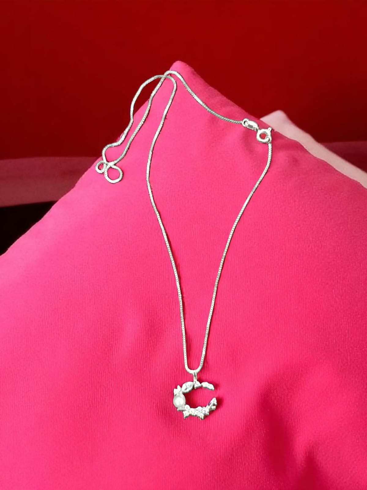 Elegant Anti-Tarnish Necklace for Women – Long Lasting Shine