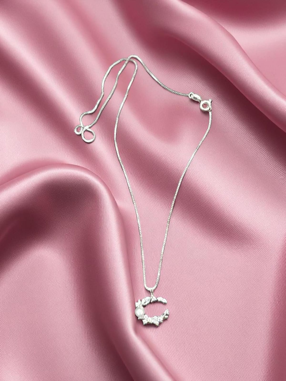 Elegant Anti-Tarnish Necklace for Women – Long Lasting Shine